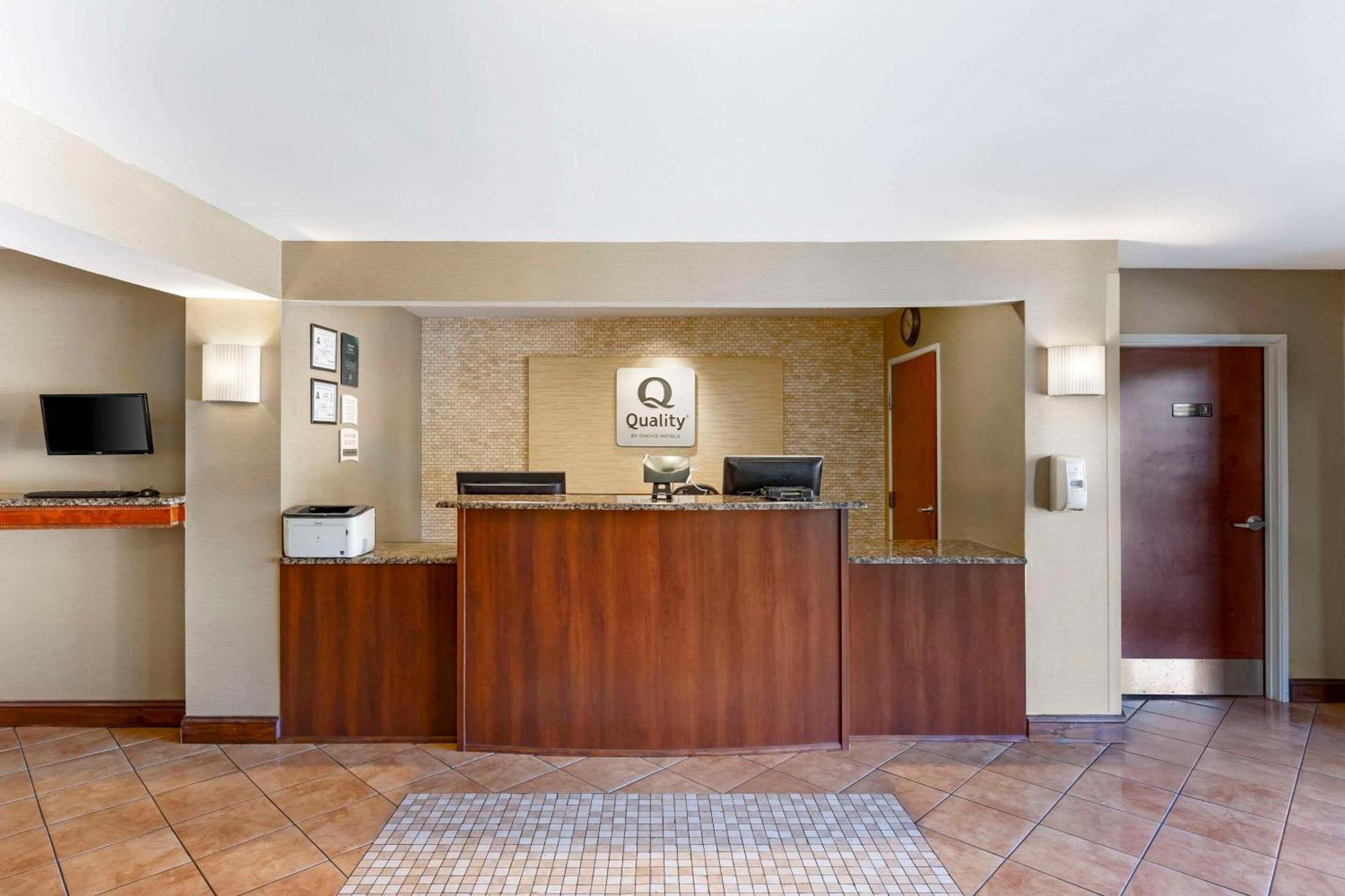 Quality Inn Raleigh Downtown Eksteriør billede