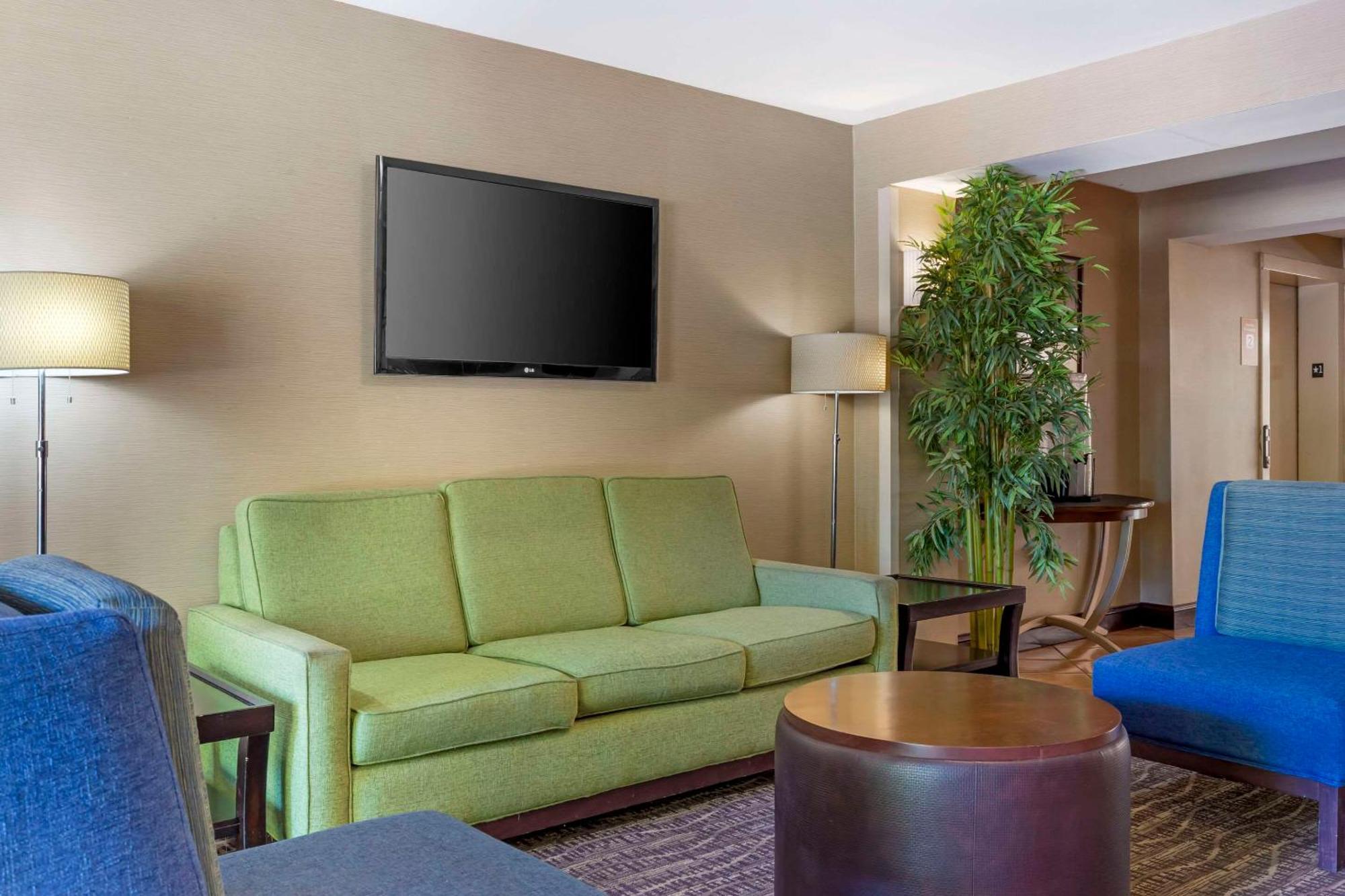 Quality Inn Raleigh Downtown Eksteriør billede