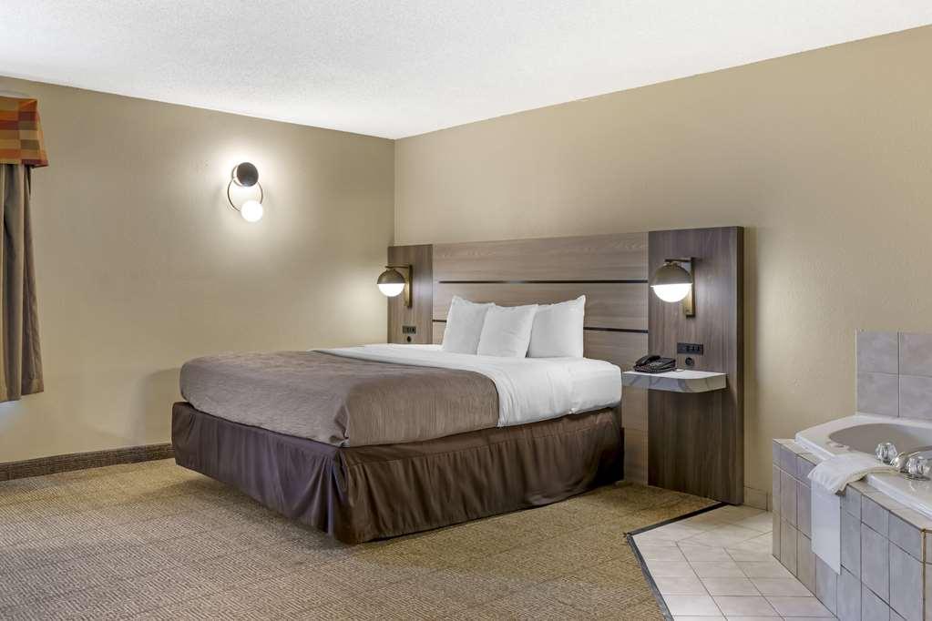 Quality Inn Raleigh Downtown Værelse billede