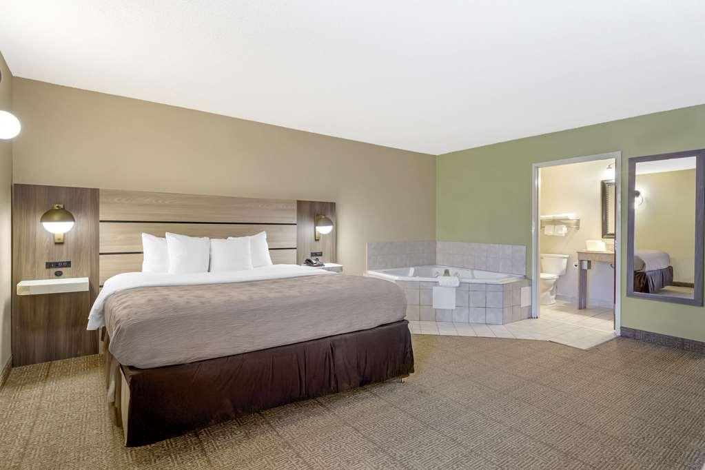 Quality Inn Raleigh Downtown Værelse billede